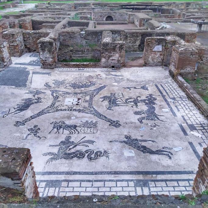 Per Antiqua Itinere Apartment Ostia Antica Luaran gambar