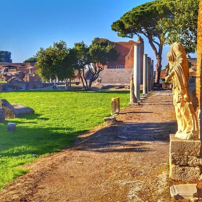 Per Antiqua Itinere Apartment Ostia Antica Luaran gambar