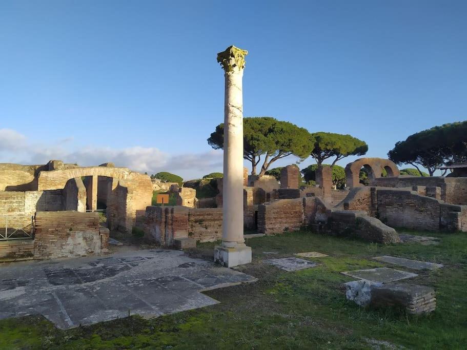 Per Antiqua Itinere Apartment Ostia Antica Luaran gambar