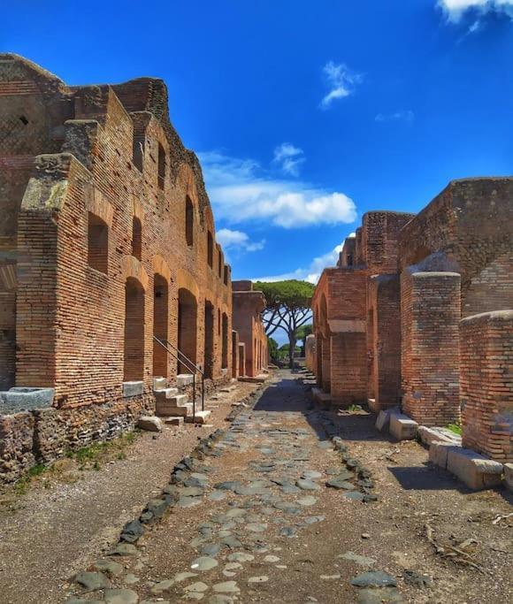 Per Antiqua Itinere Apartment Ostia Antica Luaran gambar