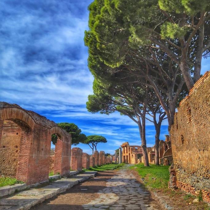 Per Antiqua Itinere Apartment Ostia Antica Luaran gambar